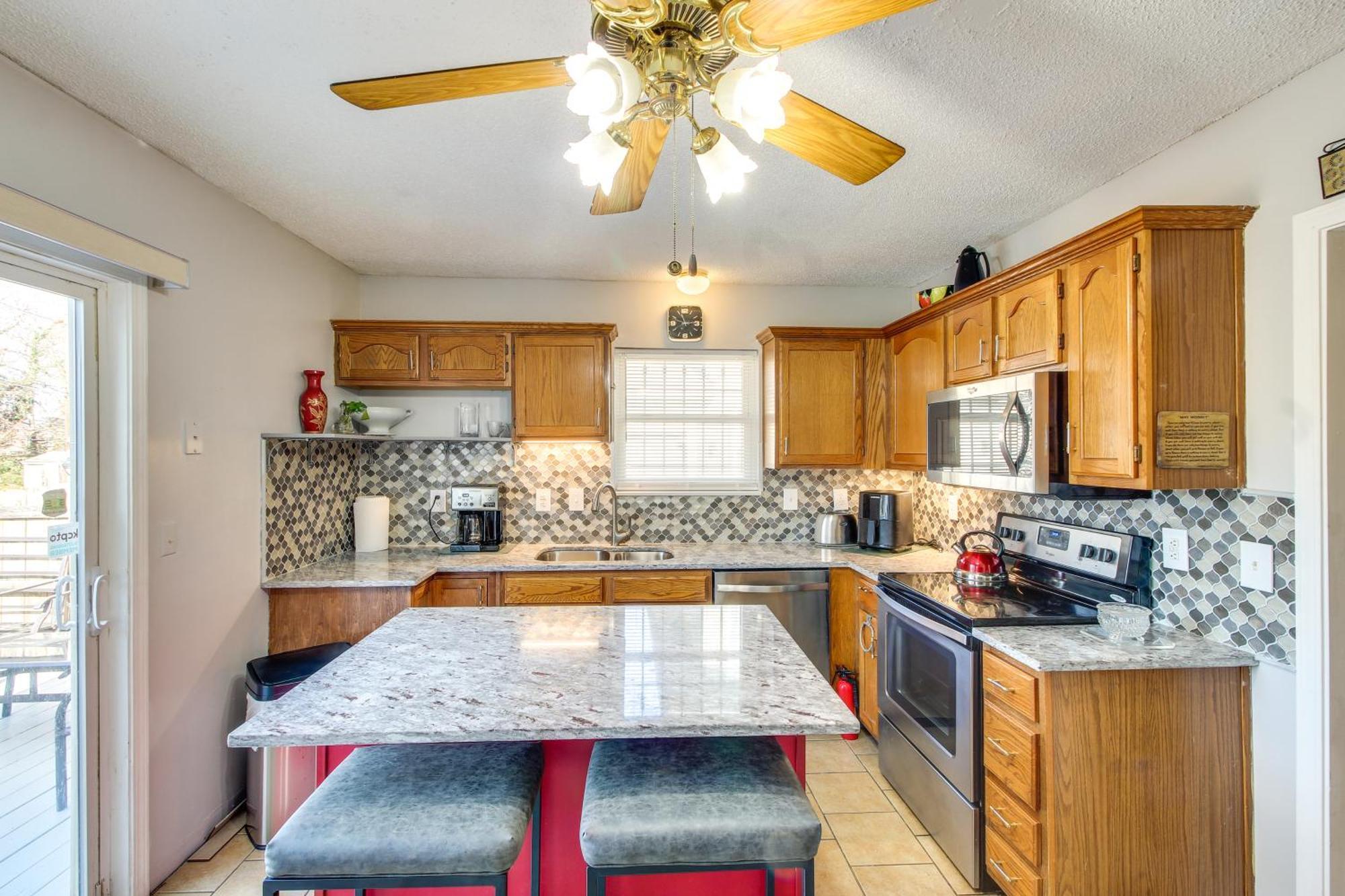 Kansas Less Than 3 Mi To Downtown! Holiday home